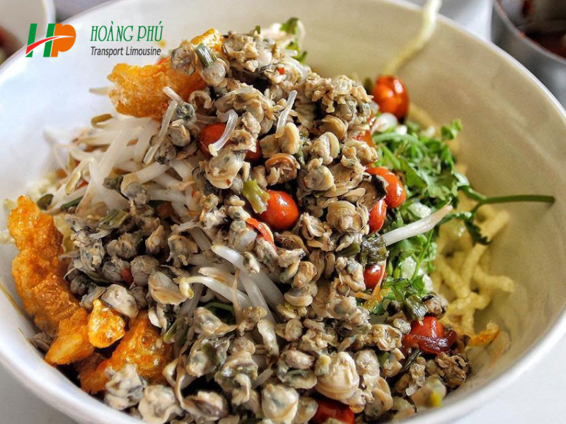 Cơm hến và Bún hến