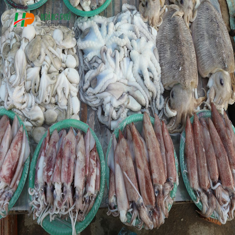 Hải sản tươi sống